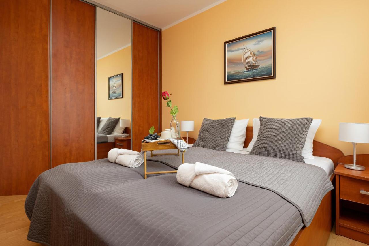 Apartamenty Przy Plazy Reymonta By Noclegi Renters Kołobrzeg Extérieur photo